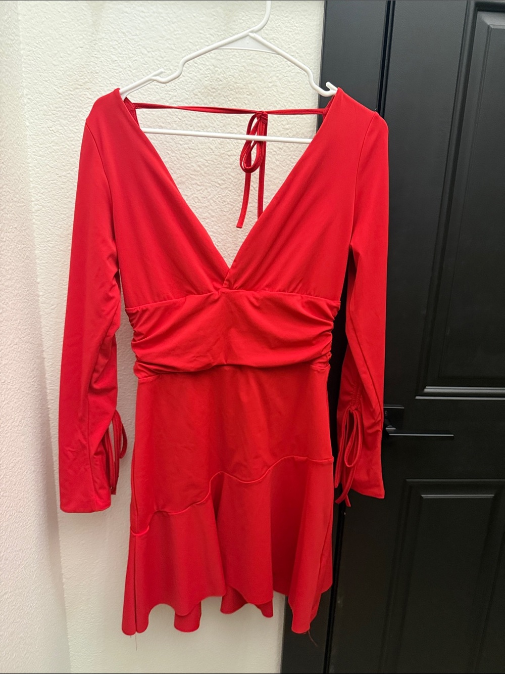 Red V-Neck Long Sleeve Tie-Back Dress